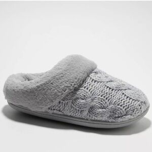 Dearfoams Cream Cable Knit Women's Slippers